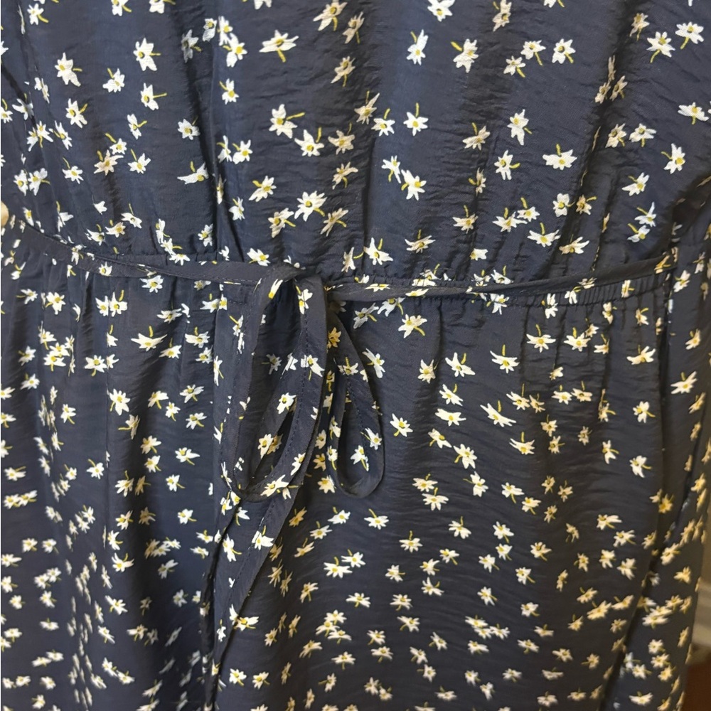 Navy Blue Floral Maxi Dress - Picture 3 of 7